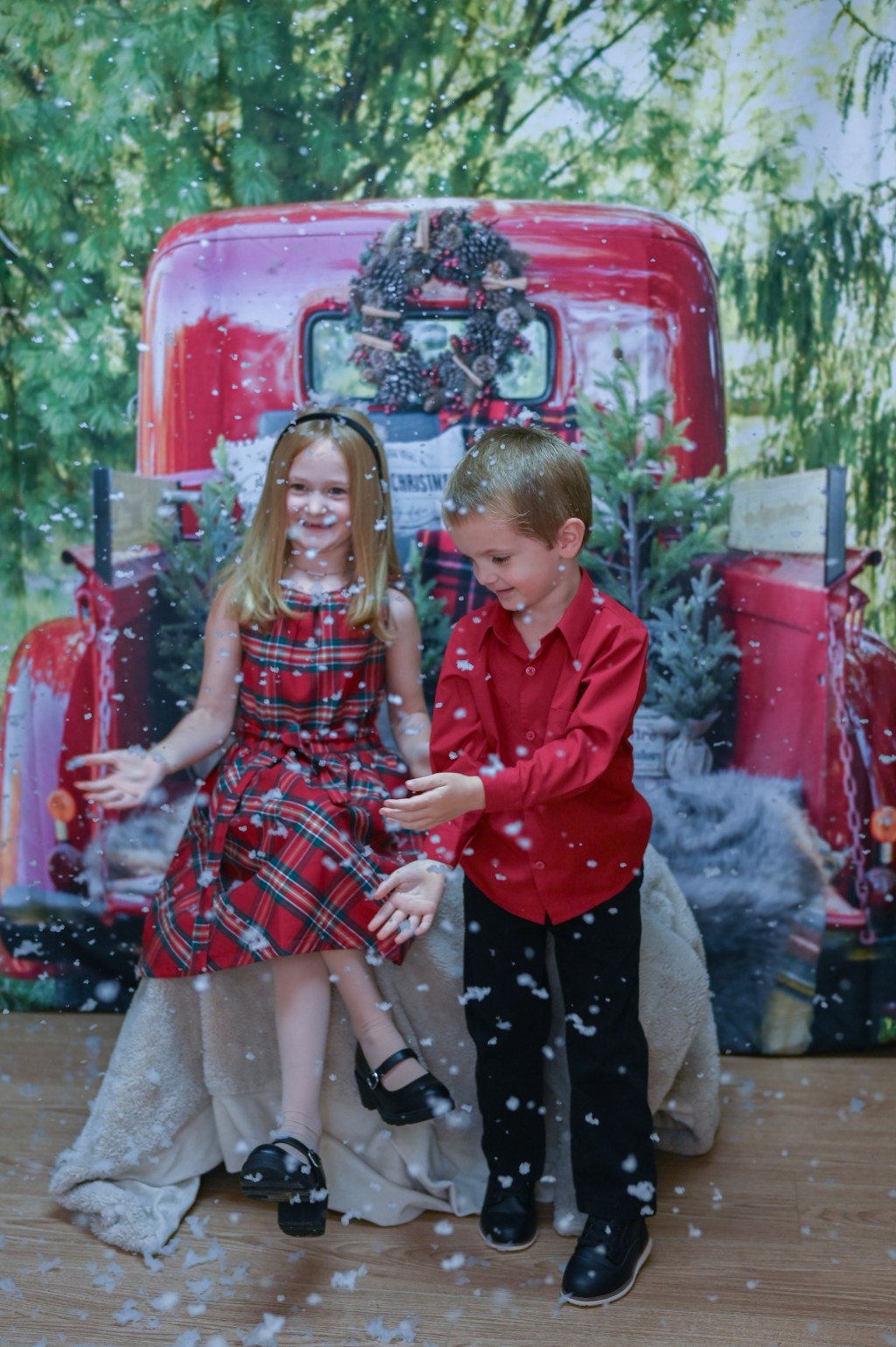 Jillian Spencer Studios & Basic Invite: A Perfect Holiday Combo